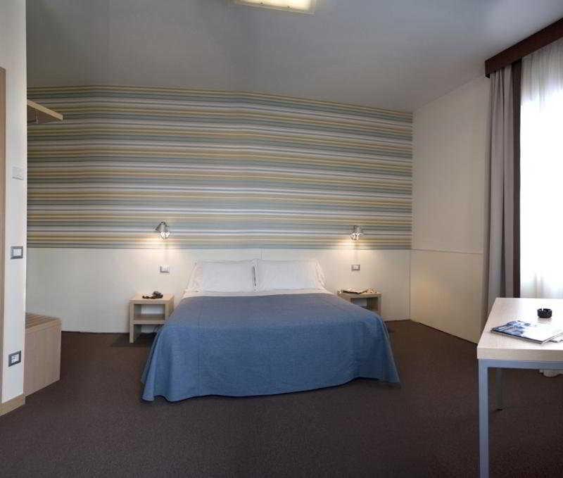 Key Hotel Vicenza Bagian luar foto