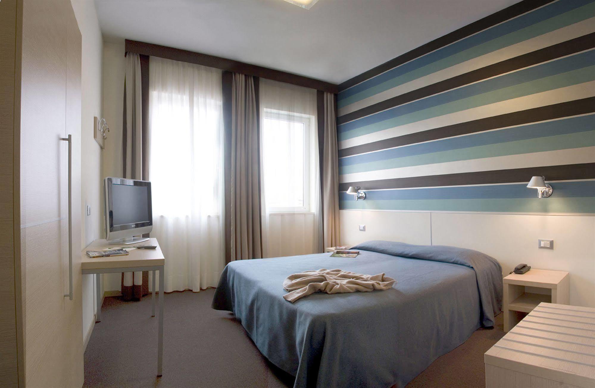 Key Hotel Vicenza Bagian luar foto